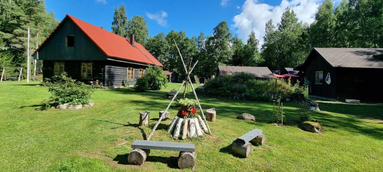 Atsikivi Puhketalu Hotel Häädemeeste Eksteriør billede
