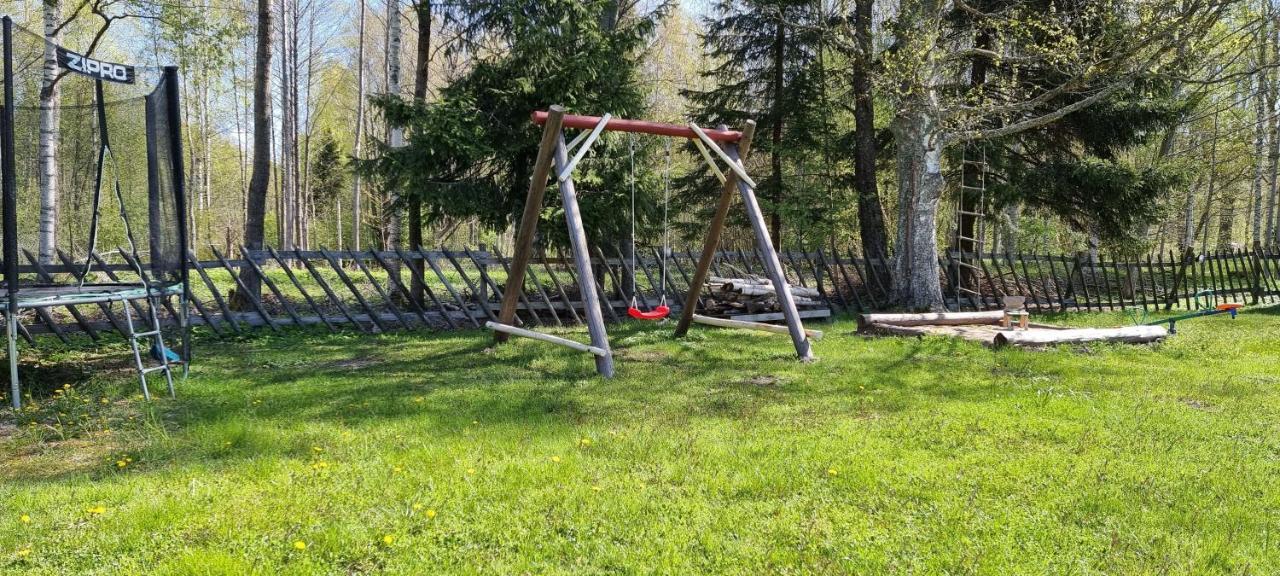 Atsikivi Puhketalu Hotel Häädemeeste Eksteriør billede