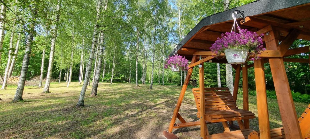 Atsikivi Puhketalu Hotel Häädemeeste Eksteriør billede