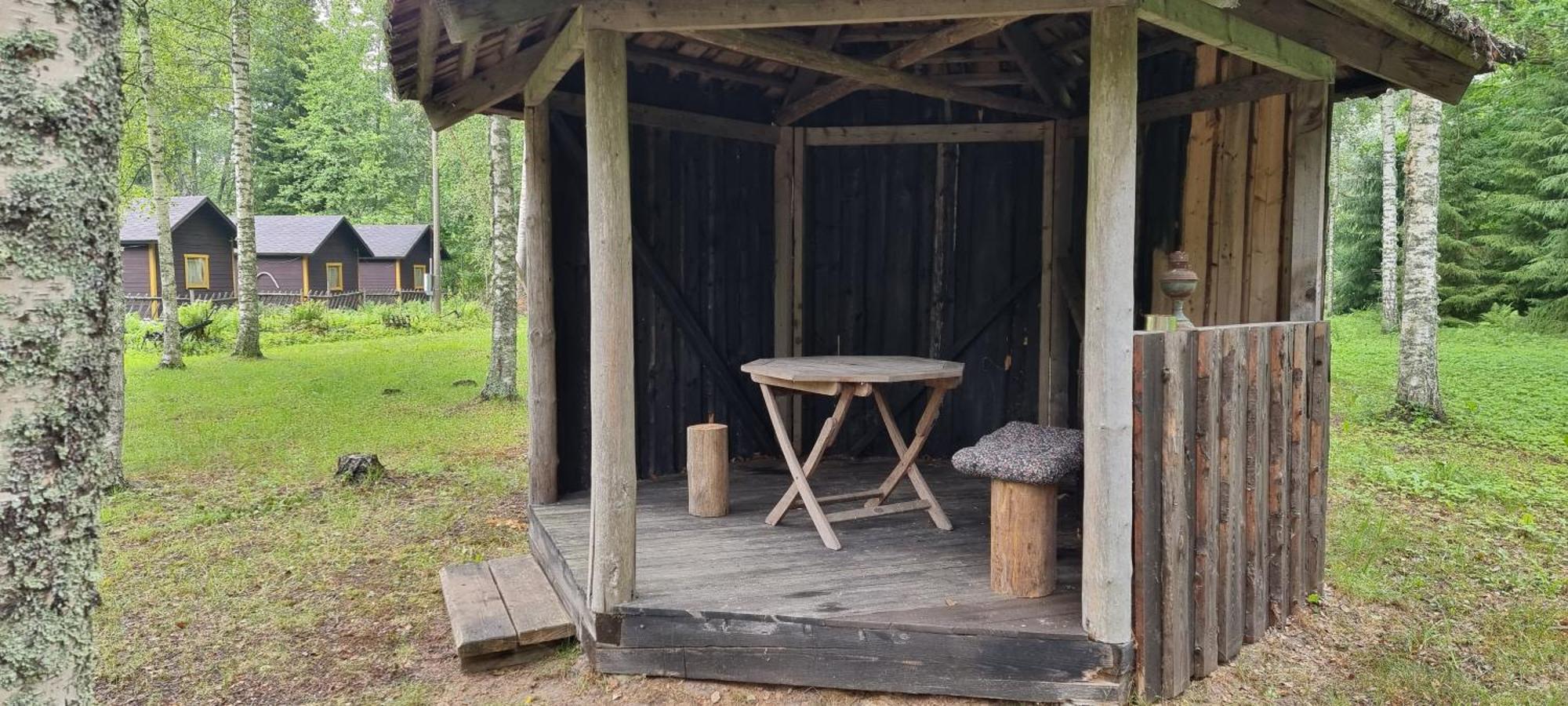Atsikivi Puhketalu Hotel Häädemeeste Eksteriør billede